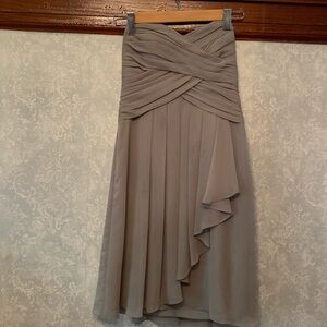 Prom/Wedding David’s Bridal Dress - Gray Sz 4 - 14”-15”W x 30”L - no pills/rips